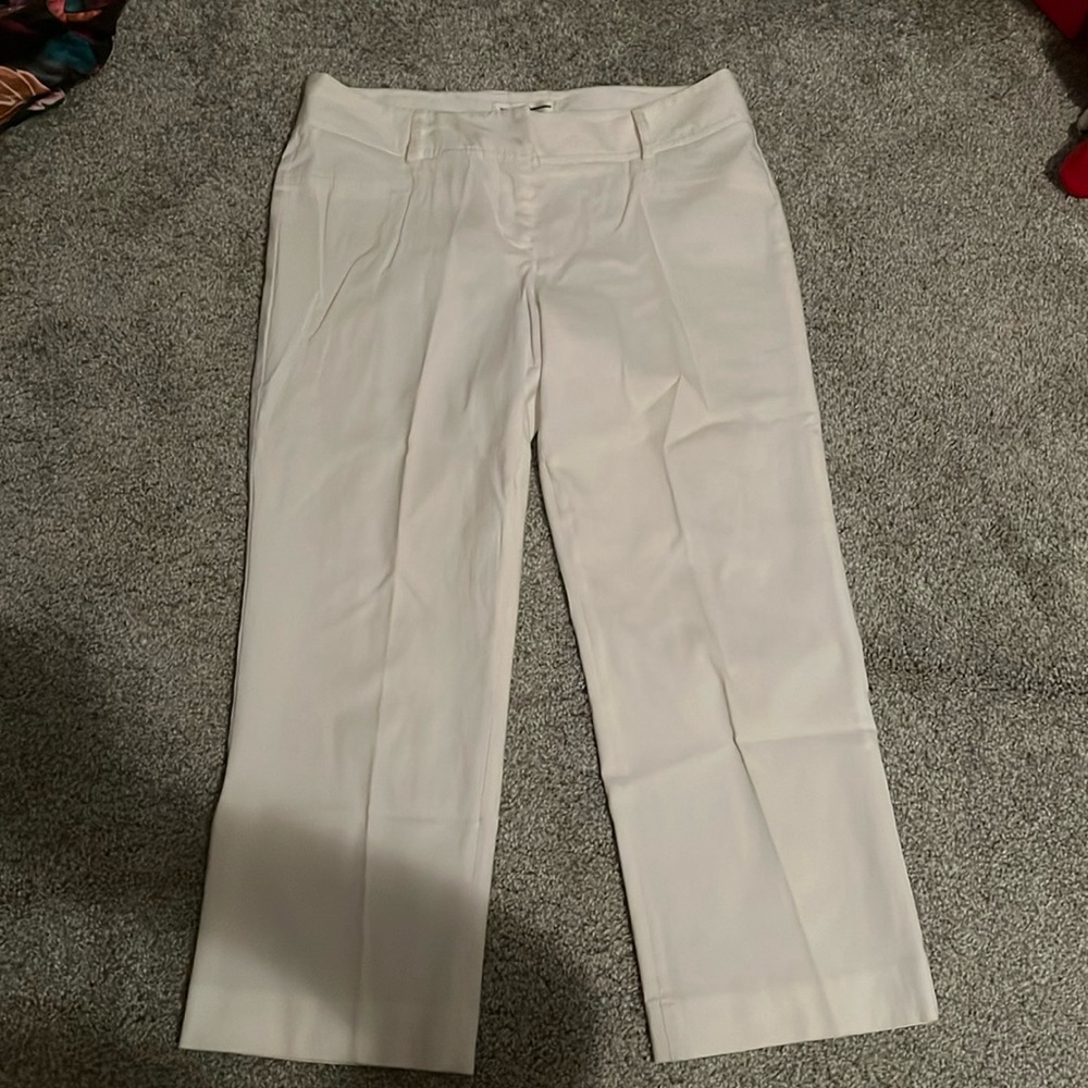 Women’s Express white trouser capris size 4